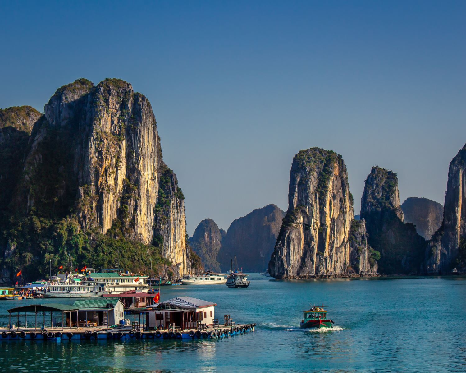 Vịnh Hạ Long 2 ngày 1 đêm